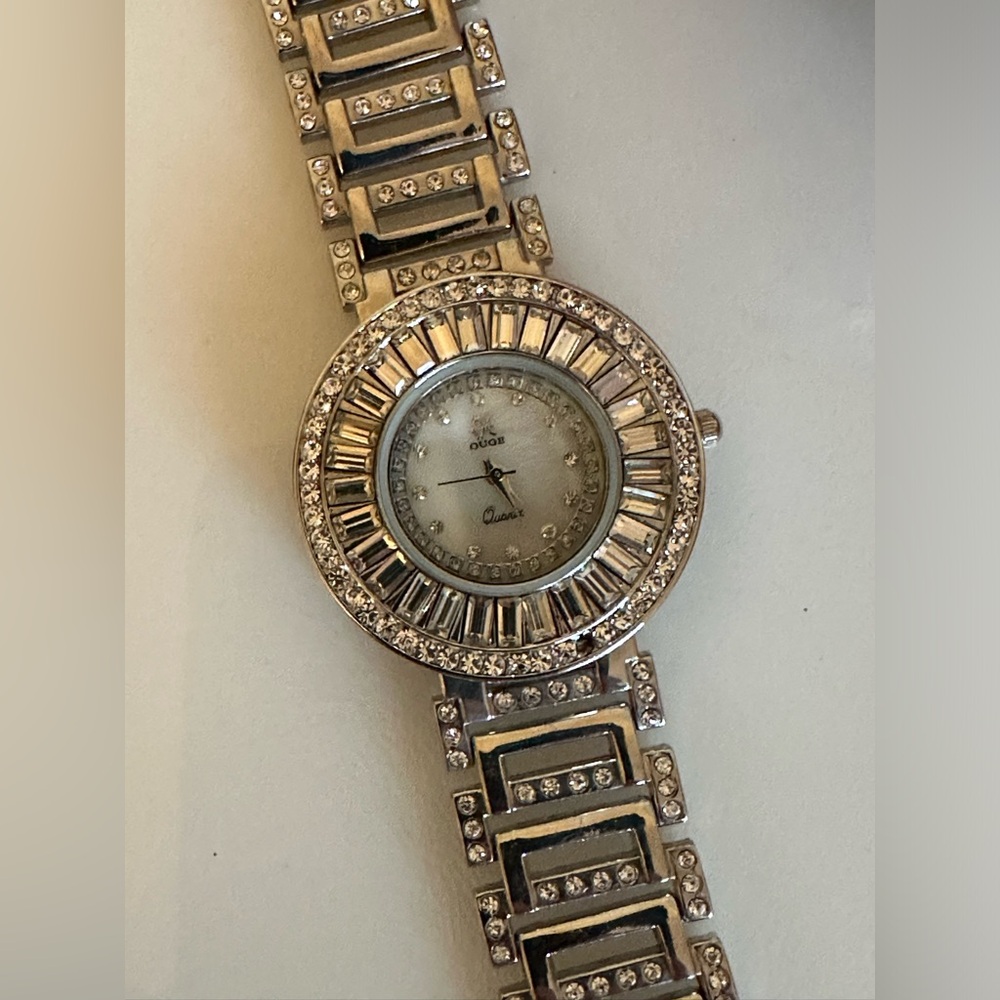 Crystal fashion watch